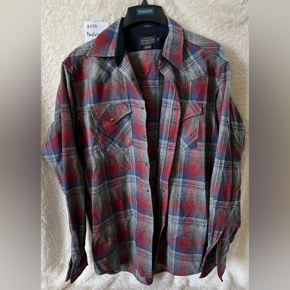 Pendleton Men Shirt
Size L
#038